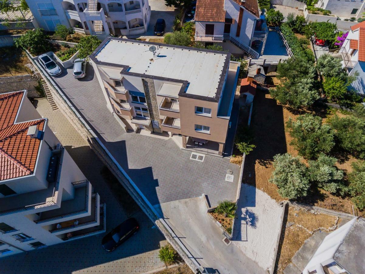 Apartments Mare トロギール エクステリア 写真