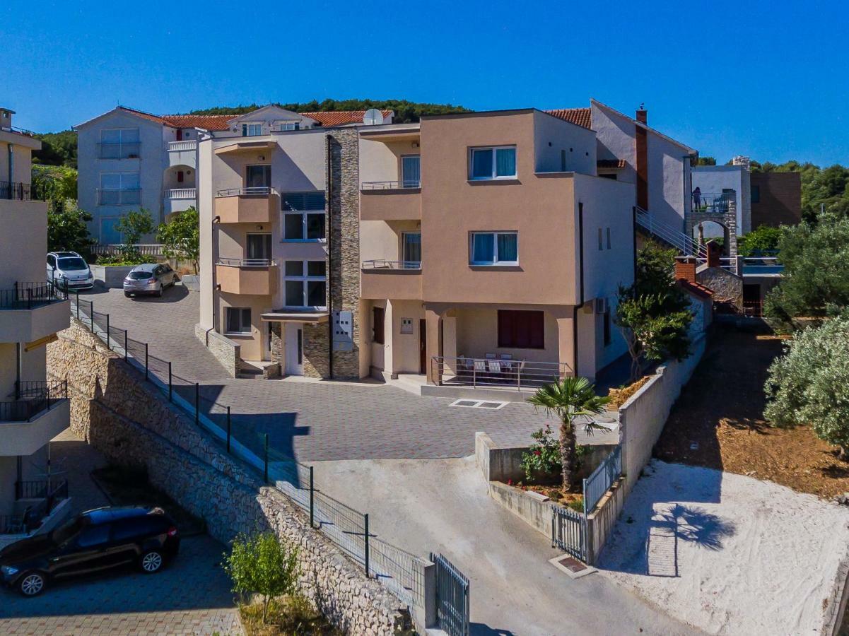 Apartments Mare トロギール エクステリア 写真