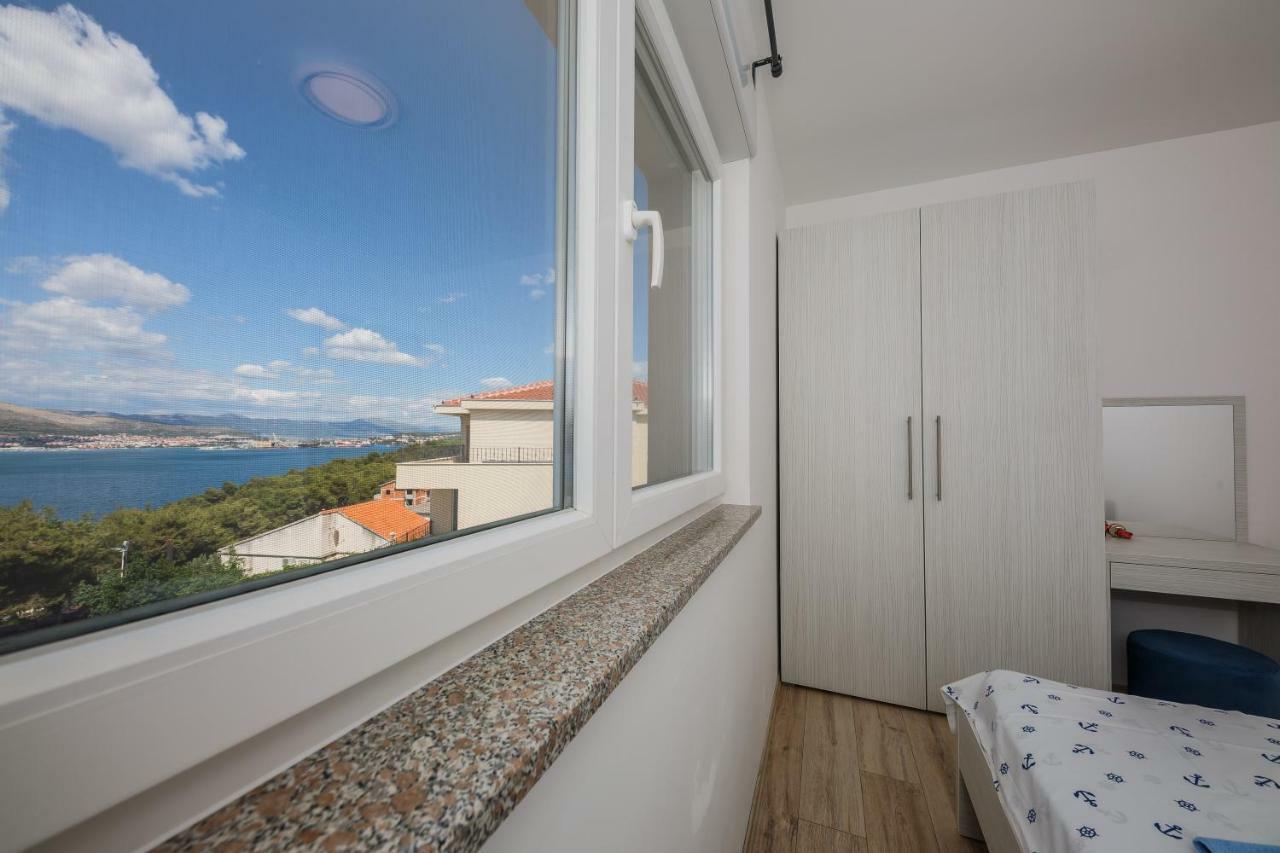 Apartments Mare トロギール エクステリア 写真